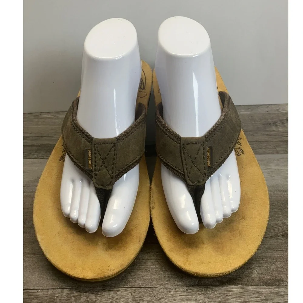 Patagonia Thing Thong Mens 8 Alpaca Brown Leather Surfer Graphic Flip Flops